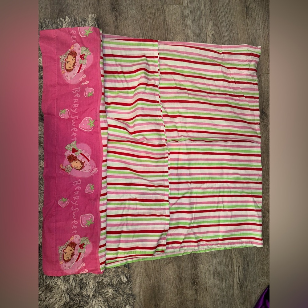 Vintage Y2K Strawberry Shortcake Rare Berry Sweet Top Sheet Twin
